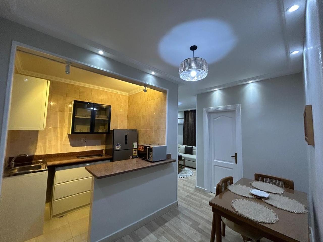 Skyline Luxury Suites 5 Mins From Cairo Airport Exterior foto