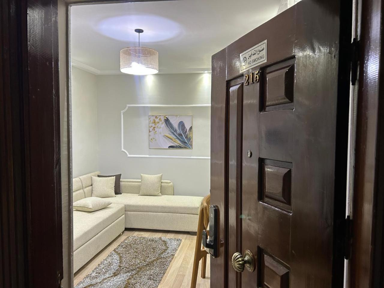 Skyline Luxury Suites 5 Mins From Cairo Airport Exterior foto